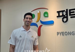 ¡Reto a Korean Air y Hyundai Capital! El entrenador de KB, Ramírez, busca romper el 'duopolio' aprovechando su experiencia con la selección nacional surcoreana... "Jugaremos cada partido como si fuera una final"