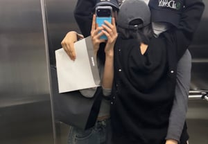 “无论叫什么名字,都要长久相伴”……神秘、银河、严智,在队名未定之际紧紧相拥【明星话题】