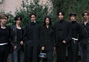Suzy, the only female among TWS members… "With TWS's cuties"