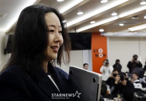 El pleito de 500 millones de wones contra Min Hee-jin no termina… Ssource Music vuelve a solicitar la reanudación del debate [Star Issue]