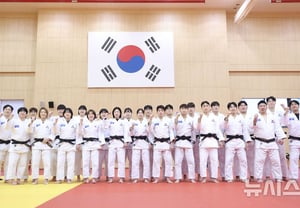 “怎么会这样” 女子Yoo Do (CEO)队，因吃饭而错过航班 “在迪拜等待9小时”……继“称重失格”后再度闹剧