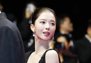 罗定熙，回眸瞬间心动[★照片]