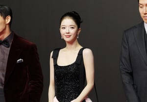 Noh Jeong-ui, vestido rosa que resalta su encanto adorable [★FOTO]