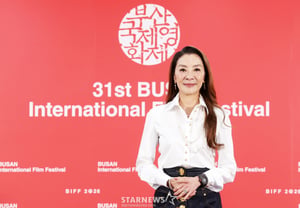 ミシェル・ヨー、第31回BIFFに現れたスーパースター [★フォト]