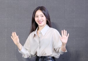 Choi Hee-seo, Making Waves at the Busan International Film Festival [★Photo]