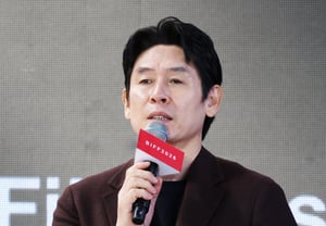 Seol Kyung-gu khóc nức nở.."Bị chế giễu rất nhiều" [Mở cửa đối thoại][Lần thứ 31 BIFF]