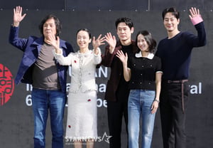 Team of the film "Possible Love" Meets Busan Audiences [★Photo]