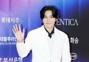 チョン・ウソン、彫刻の品格 [★フォト]