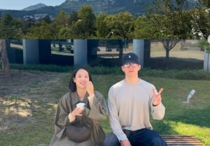 キム・ムヨル♥ユン・スンア、結婚11年目..まだ付き合ってる
