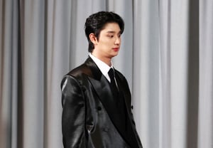 Kim Jae-won, una moda completada por su gran estatura [★Fotos]