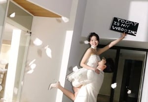 LABOUM's Yoo-jung to marry same-age finance professional on December 12 [Comprehensive]