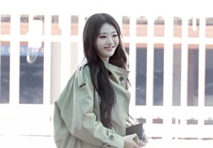 QWER, Hina: «Pasos adorables» [★FOTO]