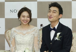 Kim In-seok thừa nhận sự thật ly hôn với Angela Park "Hai năm trước, chúng tôi đã kết thúc mối quan hệ vợ chồng"[Star Issue]