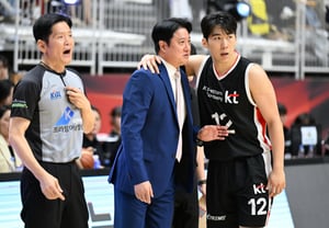 Suwon KT Head Coach Moon Kyung-un: "I wanted to ease Paris Bass's defensive burden, but the player himself stepped up…" [On-site in Suwon]