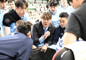 "Disruptive Species" That Can't Be Stopped Even When You Know How: Goyang Sonam Coach Son Chang-hwan, "How to Contain Bass..." [Suwon On-Site]