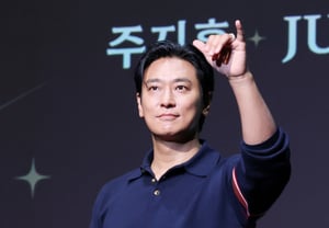 チュ・ジフン「『宮』の時の演技はひどかった..俳優にとって最も重要なのは誠実さです [第31回BIFF]