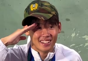 "They think that as long as they play soccer well, that's all that matters. The players need to wake up," says former K League player Im Min-hyuk, who sharply criticized junior teammates over their "military service remarks"