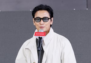 朱智勋，请随意批评[★照片]