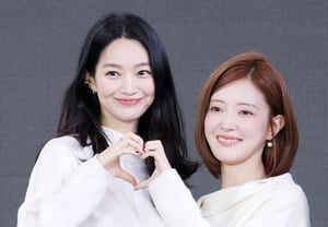 シン・ミナとイ・セヨン、二人揃ってラブリー [★フォト]