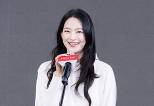 シン・ミナ、故チェ・ジンシル役の再解釈にプレッシャー「とても美しくうまく表現できました」 [第31回BIFF]