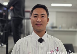 El modelo a seguir, de 'Conor McGregor' a So Hyoung-jun: el zurdo de Yusin High School, fanático confeso de KT, regresa tras cuatro años y finalmente llega a Suwon: "Pasaba cada día frente al Wiz Park; he asistido en persona a más de 100 partidos" [Entrevista]