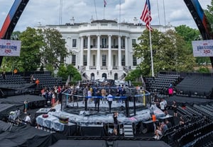 米FBI特殊捜査官たち、UFCで戦いを学ぶ? 1年独占契約を推進→トランプの側近CEOの影響か