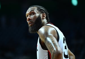 ‘Bass erupts for 26 points, then rage explodes after ejection’ KT rides a three-game winning streak... ‘Back-to-back schedule’ KCC sinks into two straight losses [Busan on-site review]