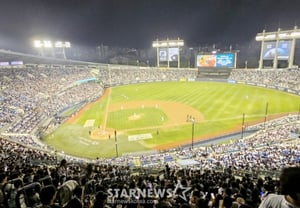 To fully enjoy the autumn festival and the charm of baseball, focus on "this" [Kim In-sik's One-Liner]