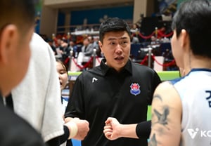 Corporación de Autopistas de Corea, el director interino Kim Young-rae: "Las jugadoras tuvieron una buena concentración; Park Jung-ah es una jugadora indispensable para nosotros" [Desde Yeosu]