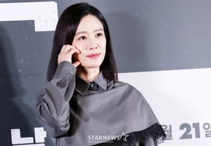 キム・ヒョンジュ、美しいほっぺとハート [★フォト]