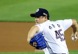 [Quick Take] He is a starting pitcher today! Lee Yong-chan, who took the mound in his final game at Jamsil Stadium