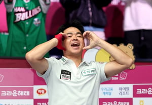 "Even I can see it sometimes" — The man with two faces, Q. Nguyen, writes history as the first Vietnamese player to win twice [PBA Tour]