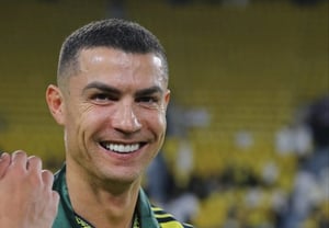 "Amenaza de misiles retrasa el partido una hora": Cristiano Ronaldo, aun así, marcó... 981 goles en su carrera → solo faltan 19 para los soñados 1.000
