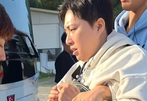 “全身瘫痪”的朴威，为何想要孩子？是为了伺候吗？“我要抱着他到处走”……二胎言论被翻出 [Star Issue]