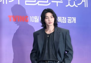 Kim Jae-young’s “Overwhelming Visuals” [★Photo]