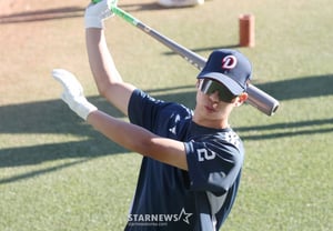 'Finally, Waka' Doosan-LG Starting Lineups Announced: 'Hong Chang-gi-Park Hae-min-Austin vs. Park Chan-ho-An Jae-seok-Severino' in a Fateful 1-2-3 Matchup [WC1 On-Site]