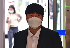 “海外赌博→3亿韩元级诈骗”安志万，最终获刑1年8个月实刑 “利用其知名棒球选手身份实施犯罪”
