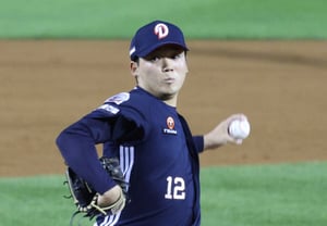 [フォト] 高田、慎重な投球
