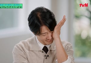 «Ha Hee-ra ♥» Choi Soo-jong, «duelo por su madre el día de Chuseok» termina llorando a lágrima viva: «¿Por qué le dije cosas duras?» [You Quiz][★Night TV]