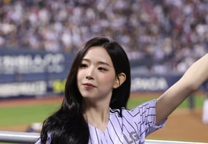 "We desperately wanted LG to win" — tripleS's Kim Chae-yeon had no time to sit down, even volunteering for cheerleading that was not on the schedule... Crowned as a "Victory Fairy" with three straight wins