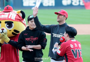 "Unbelievable" — The entire KIA roster has caught a cold... But the story behind it reveals a spirit of fighting hard [On-site from Game 1 of the Semi-Playoffs]