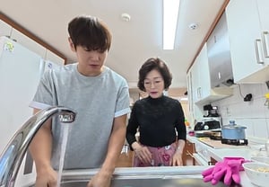Dishwashing piling up, socks left behind… The mother of Hwan-hee explodes in anger just four days after moving in together [Salimnam]