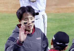 “尽管遭遇丧亲之痛……”LG先发投手林灿圭将含悲登上投手丘 “先发登板安排不变” [准PO2现场]