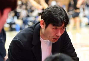 【水原现场】“哎，有什么意义呢”——客场15连败终结后依然冷静的梁东根教练……“只是一场一场地全力以赴而已”