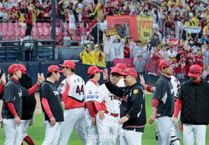 [Un vistazo rápido] "¡Terminaremos en Jamsil y volveremos!" Los jugadores de KIA celebran la victoria en el segundo partido