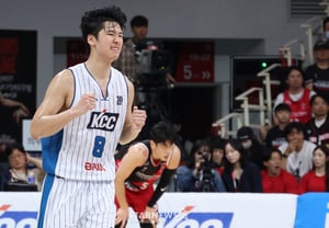 [Foto] Yoon Ki-chan, un triple decisivo que deja sin aliento