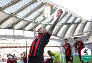 'Klimala's Multi-Goal Explosion' Seoul Draws 1-1 with Gimcheon, "Just 3 Points from First Title in 10 Years"... Daejeon and Jeonbuk Both Secure Dramatic 3-2 Wins (Comprehensive)