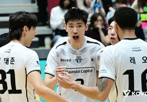 「張秋安18点」中国代表は違った、現代キャピタルKOVOカップの開始から笑み [麗水現場レビュー]