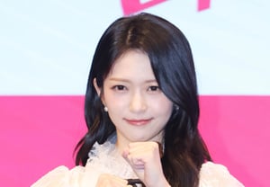 ホン・スンヒ「爽やかな美貌」 [★フォト]