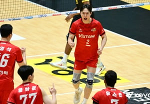 'Starting with Lee Min-gyu, closing out the show': Coach Seok Jin-wook's KEPCO defeats KB Insurance 3-1 [Yeosu On-Site Review]